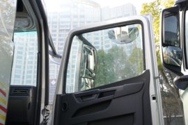 追梦&nbsp;载货车驾驶室                                               图片