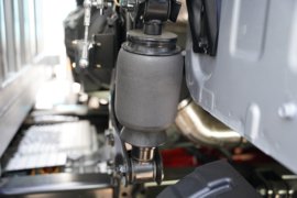 追梦&nbsp;载货车底盘                                                图片