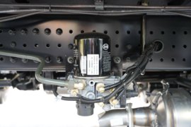 追梦&nbsp;载货车底盘                                                图片