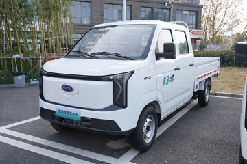 奇瑞商用车 开瑞K3 双排纯电动栏板微卡 33.28kWh