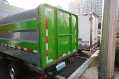 奇瑞商用车 开瑞X3 4X2 纯电动挂桶式垃圾车