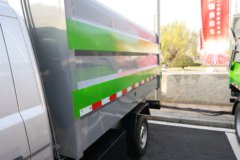 奇瑞商用车 开瑞X3 4X2 纯电动挂桶式垃圾车