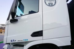 北京重卡蓝梦7 6X4 纯电动牵引车 宁德时代400kWh