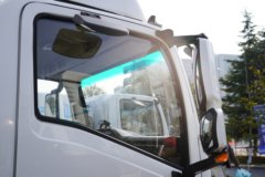 质子汽车 白景 3.99米燃料电池单排冷藏车21.024kWh