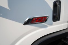 质子汽车 白景 3.99米燃料电池单排冷藏车21.024kWh