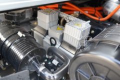 质子汽车 白景 3.99米燃料电池单排冷藏车21.024kWh