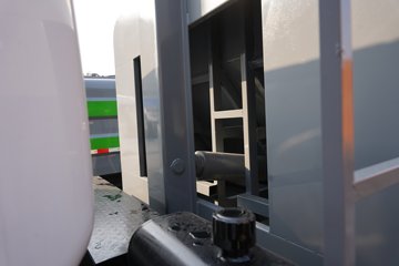 �������ó� ���� 4X2 ���綯��װжʽ������ͼƬ