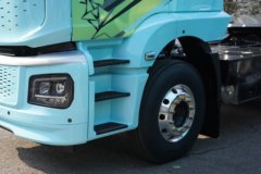 质子汽车帝江Re 6X4 纯电动牵引车 406.86kWh