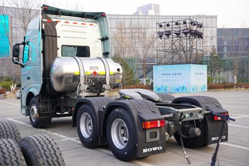 HOWO TH7&nbsp;牵引车外观                                                图片