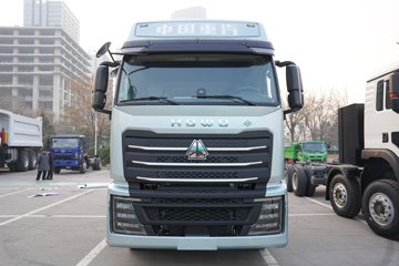HOWO TH7&nbsp;牵引车外观                                                图片