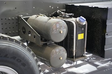 ��������(HOWO) TS 8X4 8�ײ��ʽ���̻�϶�����ж�� �д��º�400.61kWhͼƬ