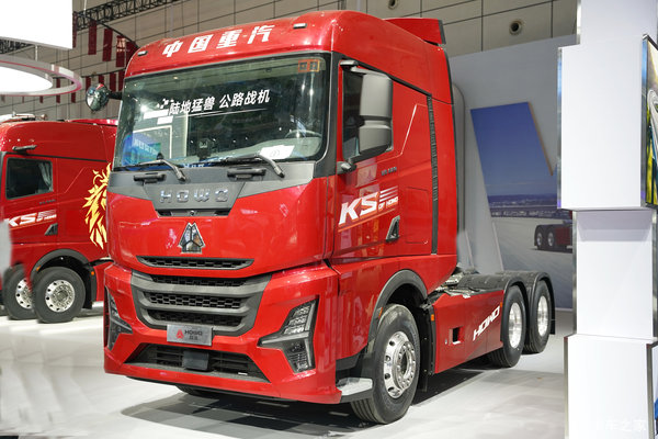 48.88万 豪沃 Ks 燃气牵引车 首付1.88万即可提车