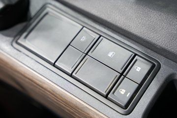 ��������(HOWO) KS 620���� 6X4 �й����� AMT�Զ��� ǣ����ͼƬ