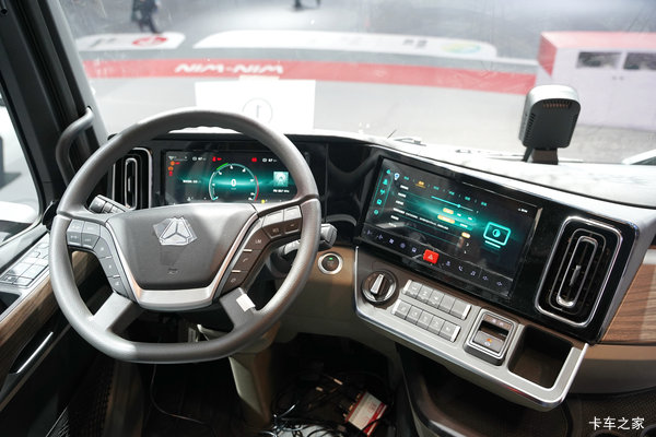 620马力配AMT 豪沃KS干线运输太能打