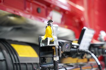 ��������(HOWO) KS 620���� 6X4 �й����� AMT�Զ��� ǣ����ͼƬ