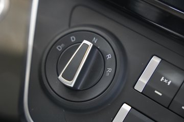 ��������(HOWO) KS ������ 14.6L���� 680���� 6X4 �ɰ��� AMT�Զ��� ǣ����ͼƬ