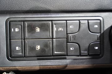 ��������(HOWO) KS ������ 14.6L���� 680���� 6X4 �ɰ��� AMT�Զ��� ǣ����ͼƬ