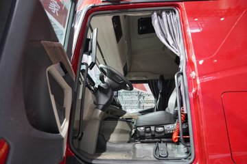 ��������(HOWO) KS ������ 14.6L���� 680���� 6X4 �ɰ��� AMT�Զ��� ǣ����ͼƬ