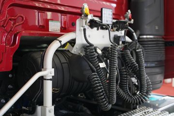 ��������(HOWO) KS ������ 14.6L���� 680���� 6X4 �ɰ��� AMT�Զ��� ǣ����ͼƬ