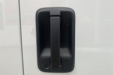 ������ʮ������EM7 152���� 4X2 4.05�׵�����س�ͼƬ