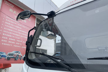 ������ʮ������EM7 152���� 4X2 4.05�׵�����س�ͼƬ