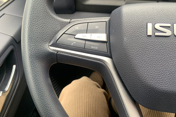 ������ʮ������EM7 152���� 4X2 4.05�׵�����س�ͼƬ