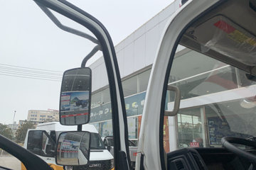 ������ʮ������EM7 152���� 4X2 4.05�׵�����س�ͼƬ