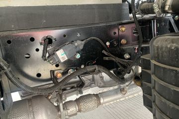 ������ʮ������EM7 152���� 4X2 4.05�׵�����س�ͼƬ