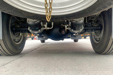 ������ʮ������EM7 152���� 4X2 4.05�׵�����س�ͼƬ