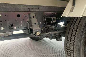 ������ʮ������EM7 152���� 4X2 4.05�׵�����س�ͼƬ