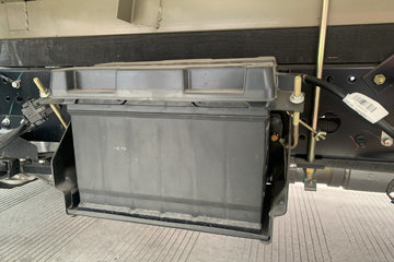 ������ʮ������EM7 152���� 4X2 4.05�׵�����س�ͼƬ