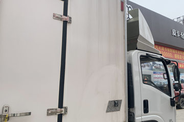 ������ʮ������EM7 152���� 4X2 4.05�׵�����س�ͼƬ