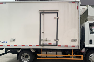 ������ʮ������EM7 152���� 4X2 4.05�׵�����س�ͼƬ