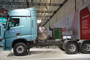 TS&nbsp;牵引车外观                                                图片