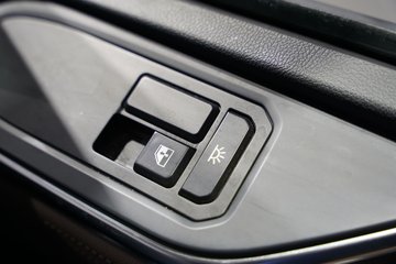 ��������(HOWO) TS 14.6L LNG 590���� 6X4 �й����� AMT�Զ��� ǣ����ͼƬ