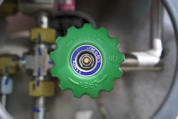 ��������(HOWO) TS 14.6L LNG 590���� 6X4 �й����� AMT�Զ��� ǣ����ͼƬ