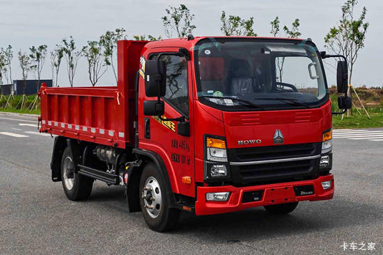 ����HOWO����M 2.5L���� 180���� 4X2 ��ʿ��8�� 3.15�׵�����ж��