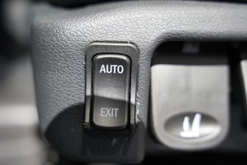 �����ƺ�H7 7.4L���� 330���� 4X2 �й�����10�� AMT�Զ��� ��ʽ�ػ���ͼƬ