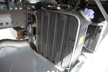 �����ƺ�H7 7.4L���� 330���� 4X2 �й�����10�� AMT�Զ��� ��ʽ�ػ���ͼƬ