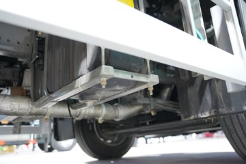 �����ƺ�H7 7.4L���� 330���� 4X2 �й�����10�� AMT�Զ��� ��ʽ�ػ���ͼƬ