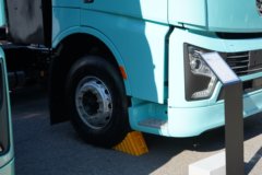 质子汽车帝江Ta 6X4 纯电动牵引车 600.92kWh 质子汽车帝江Ta 6X4 纯电动牵引车 600.92kWh