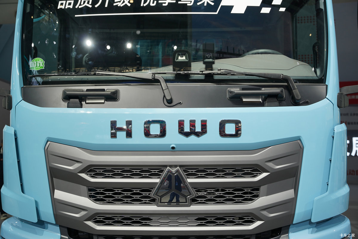 ��������(HOWO) TX-N 7.4L���� 350���� 4X2 �й�����12�� AMT�Զ��� ��դʽ�ػ������                                                