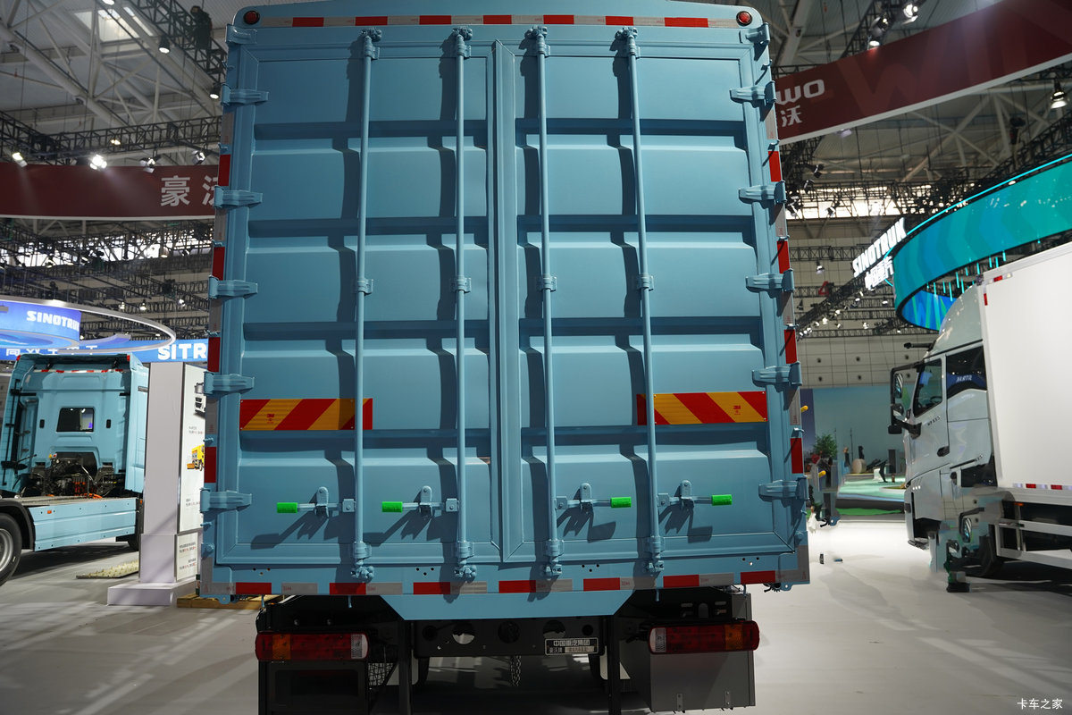 ��������(HOWO) TX-N 7.4L���� 350���� 4X2 �й�����12�� AMT�Զ��� ��դʽ�ػ������                                                