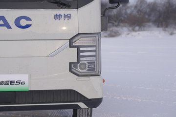 ����˧��ES6 4.15�׵��Ŵ��綯��ʽ�Ῠ ����ʱ��100.46kWhͼƬ