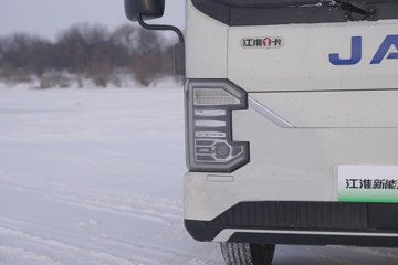 ����˧��ES6 4.15�׵��Ŵ��綯��ʽ�Ῠ ����ʱ��100.46kWhͼƬ