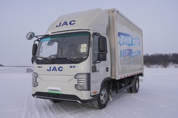 ����˧��ES6 4.15�׵��Ŵ��綯��ʽ�Ῠ ����ʱ��100.46kWhͼƬ