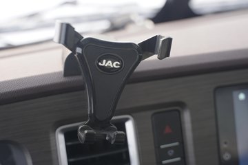 ����˧��ES6 4.15�׵��Ŵ��綯��ʽ�Ῠ ����ʱ��100.46kWhͼƬ