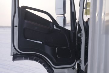 ����˧��ES6 4.15�׵��Ŵ��綯��ʽ�Ῠ ����ʱ��100.46kWhͼƬ