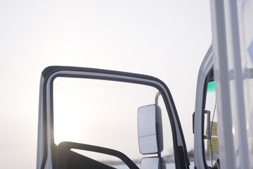 ����˧��ES6 4.15�׵��Ŵ��綯��ʽ�Ῠ ����ʱ��100.46kWhͼƬ