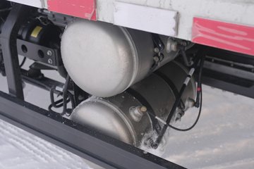 ����˧��ES6 4.15�׵��Ŵ��綯��ʽ�Ῠ ����ʱ��100.46kWhͼƬ